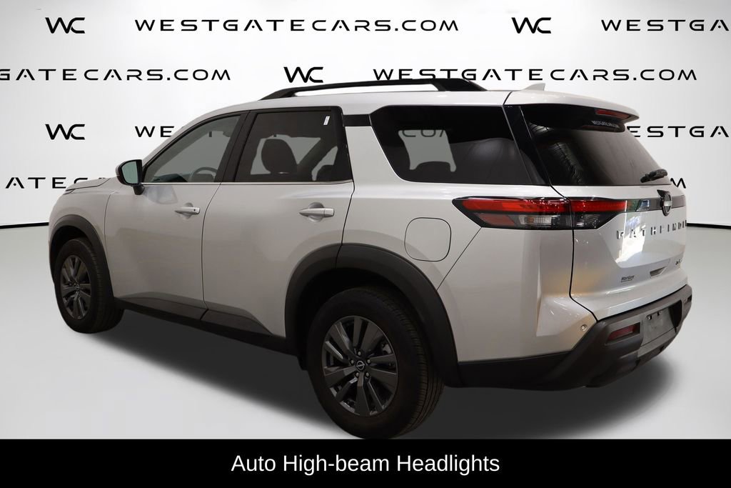Used 2024 Nissan Pathfinder SV image 5