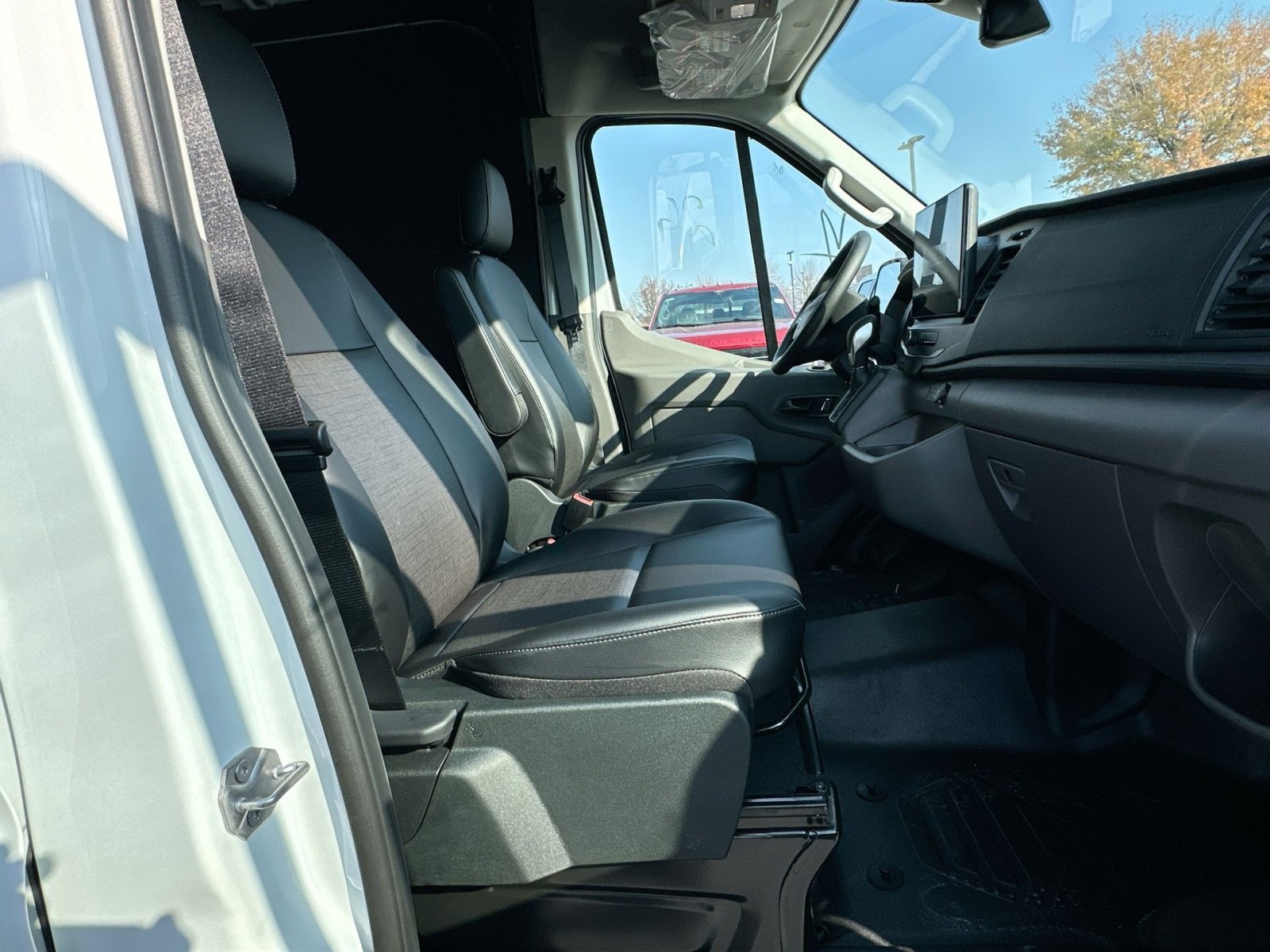 New 2026 Ford Transit 250 Base w/ Load Area Protection Package image 34