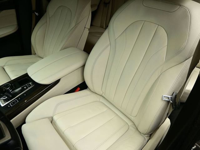 Used 2015 BMW X5 xDrive35d image 52