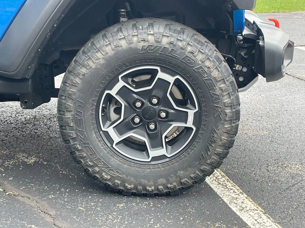 Used 2022 Jeep Gladiator Mojave w/ Cold Weather Group image 9