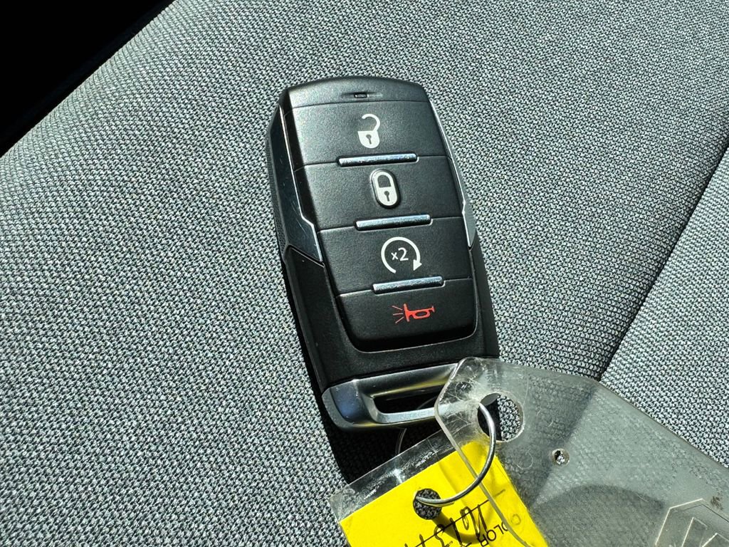 Used 2024 RAM 1500 Big Horn AWD/4WD image 32
