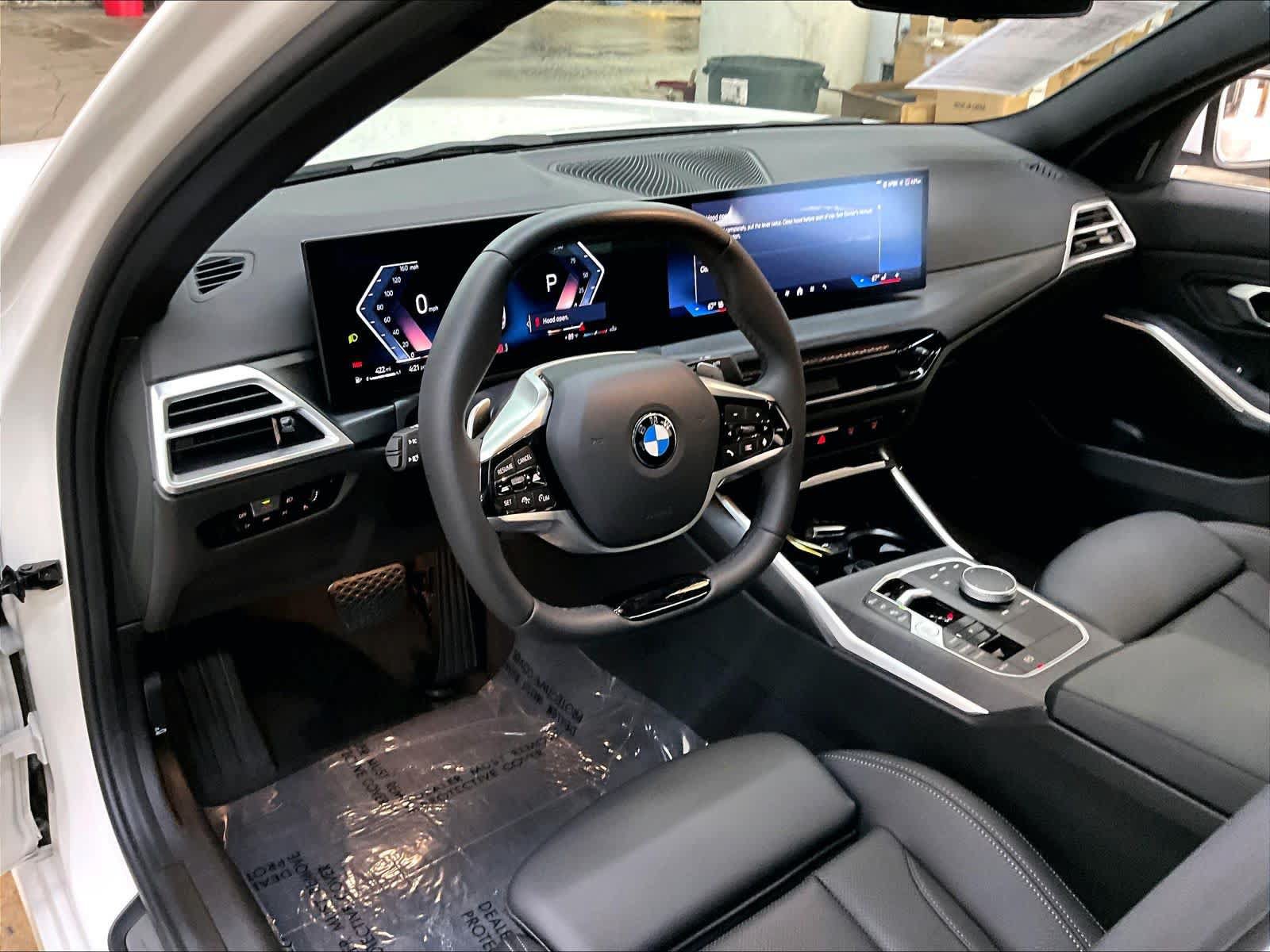 Used 2025 BMW 330i Sedan w/ Convenience Package RWD image 17