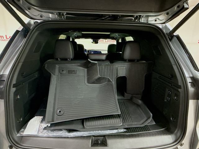 New 2026 Chevrolet Traverse RS w/ LPO, Floor Liner Package image 30