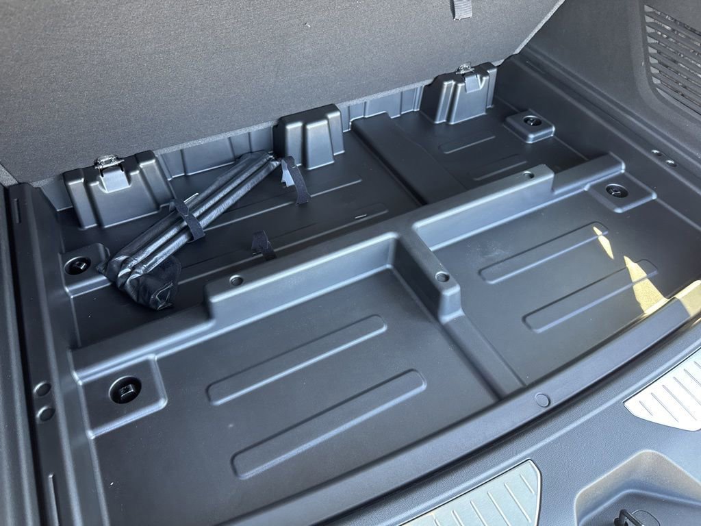 New 2025 GMC Yukon XL Denali w/ Sun & Power Step Package image 63