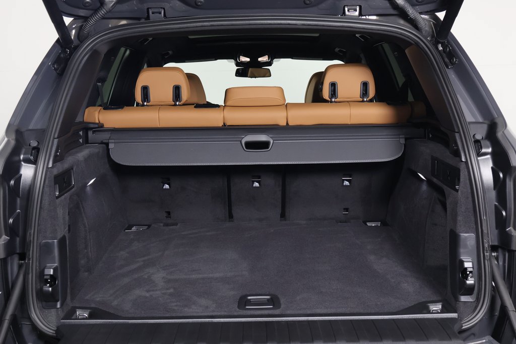 Certified 2026 BMW X5 sDrive40i w/ Climate Comfort Package RWD image 14