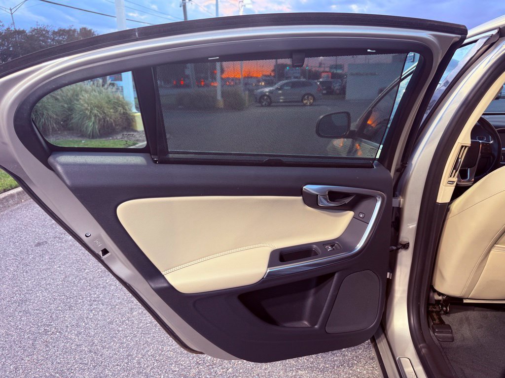 Used 2018 Volvo S60 T5 Inscription FWD image 23