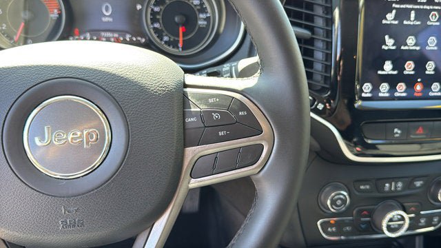 Used 2019 Jeep Cherokee Limited AWD/4WD image 17