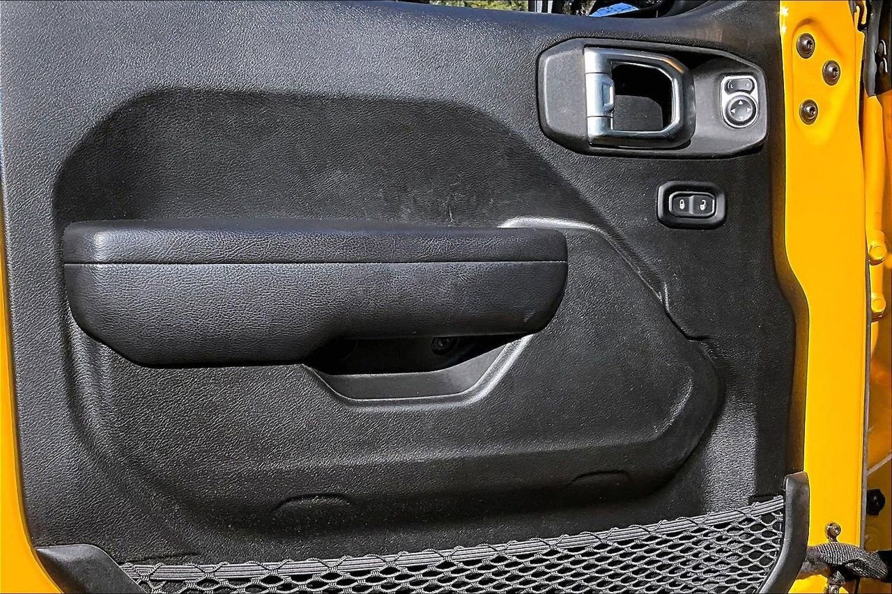 Used 2021 Jeep Wrangler Unlimited Rubicon image 17