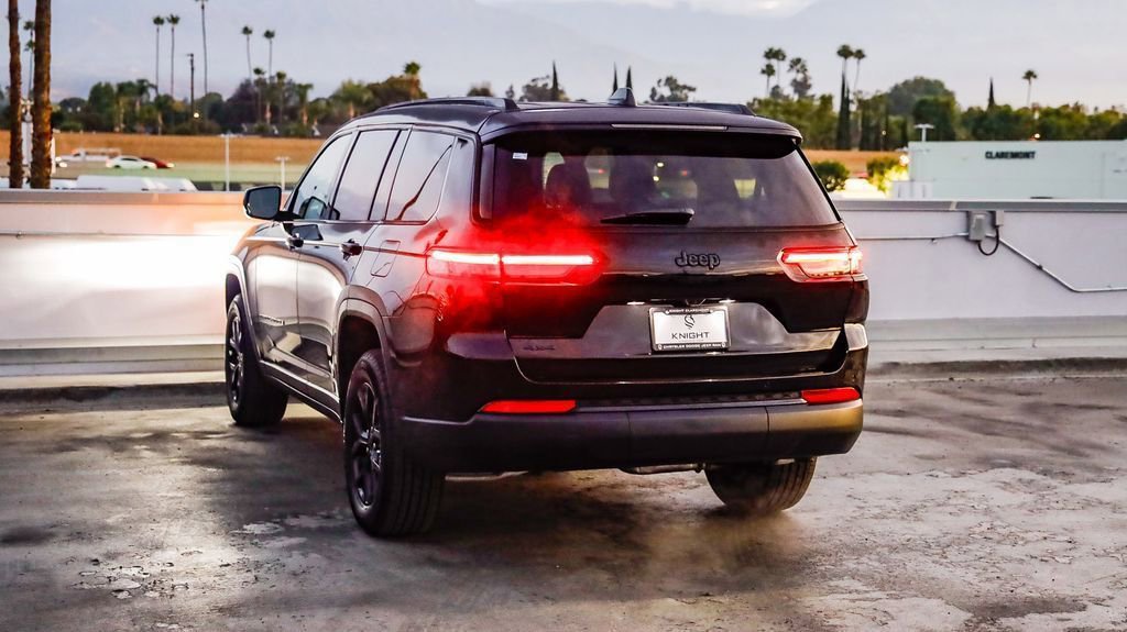 New 2025 Jeep Grand Cherokee L Altitude image 7