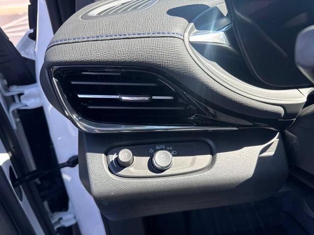New 2026 Buick Envista Sport Touring w/ Convenience I Package FWD image 15