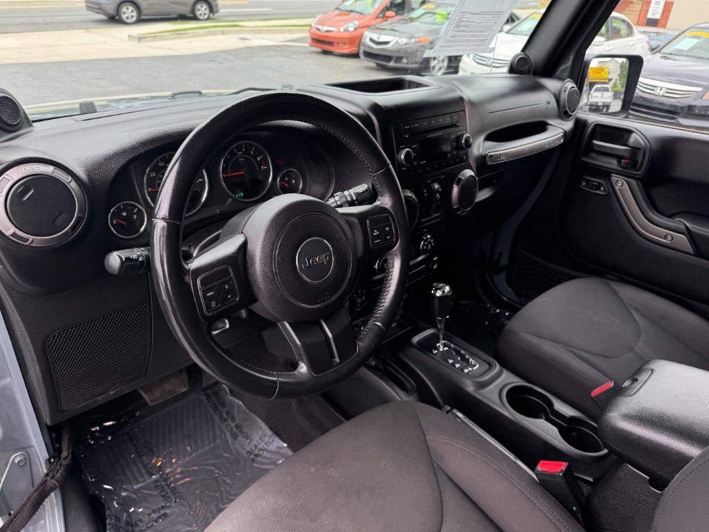 Used 2014 Jeep Wrangler Unlimited Sport w/ Quick Order Package 24S AWD/4WD image 9