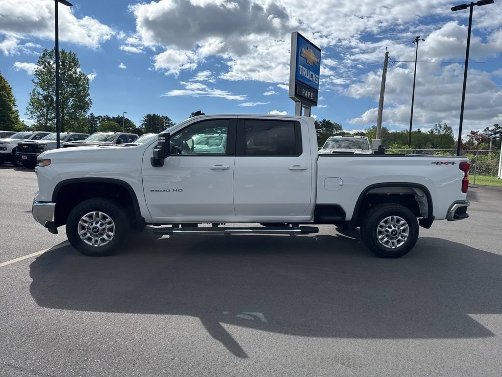 Used 2025 Chevrolet Silverado 2500 LT w/ Convenience Package AWD/4WD image 8