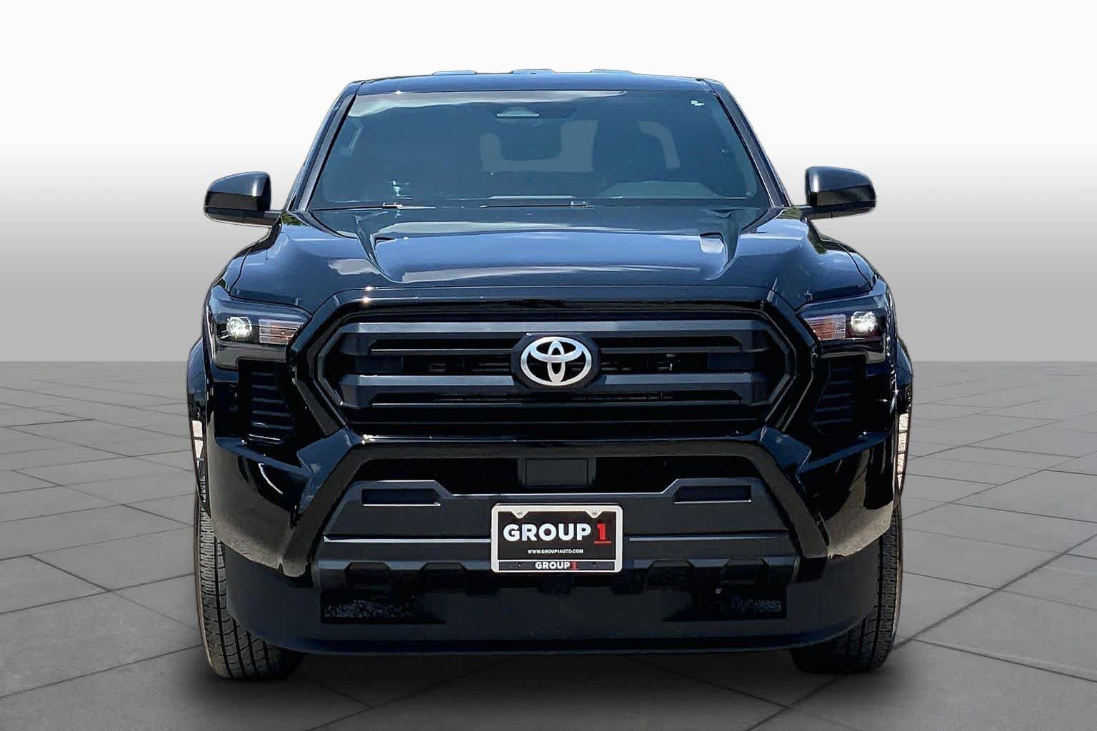 Used 2025 Toyota Tacoma SR RWD image 4