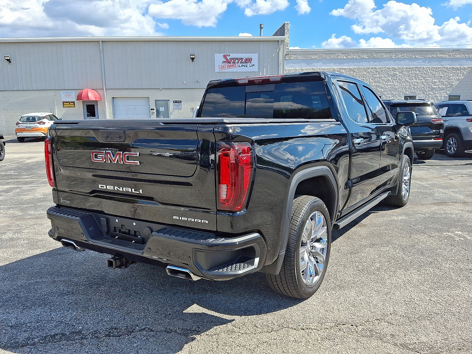 Used 2024 GMC Sierra 1500 Denali w/ Denali Reserve Package image 11