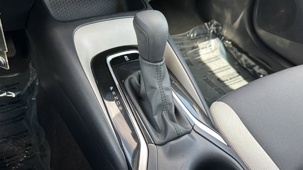 Certified 2025 Toyota Corolla LE image 31