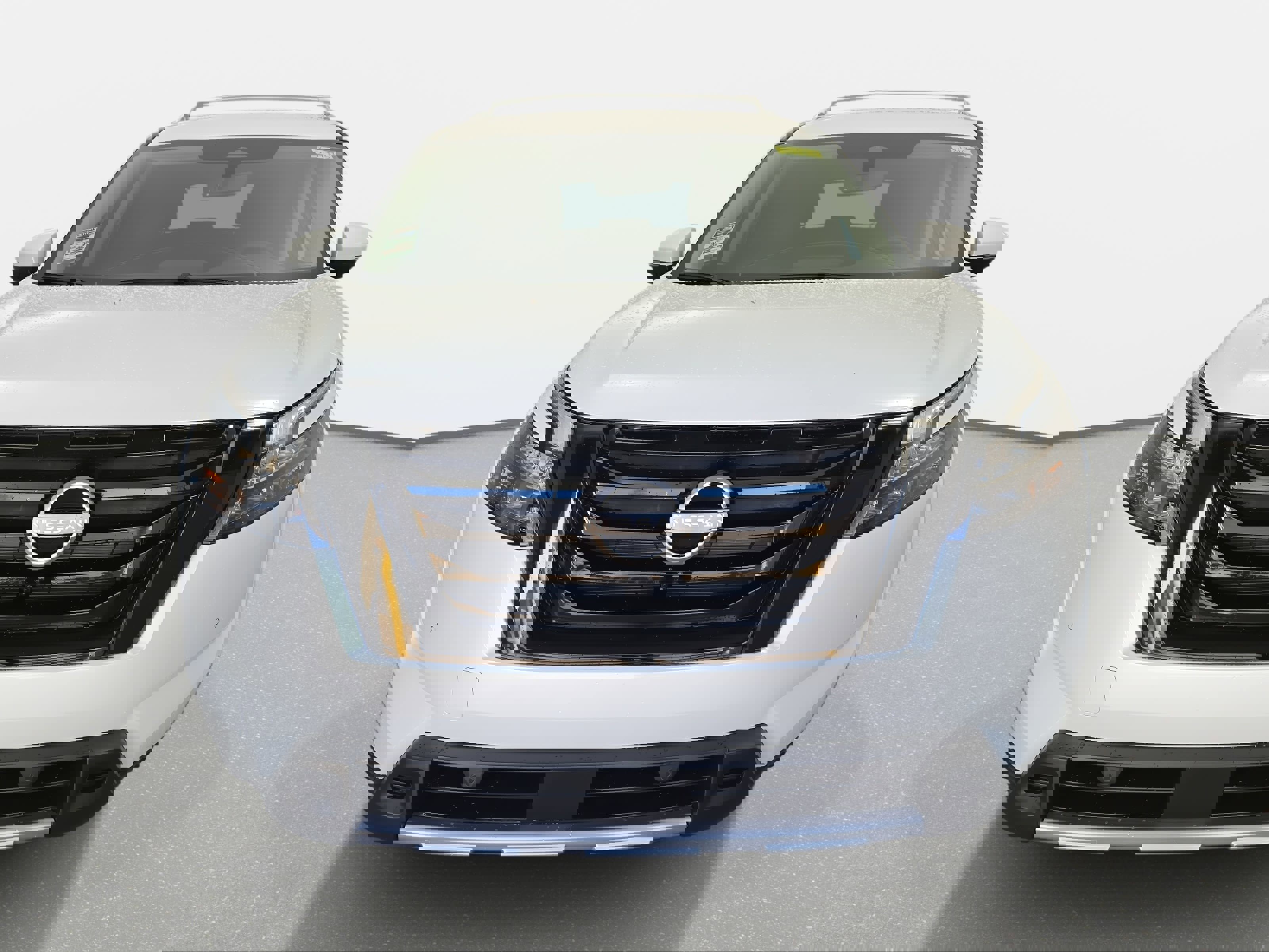 New 2025 Nissan Pathfinder SL image 2