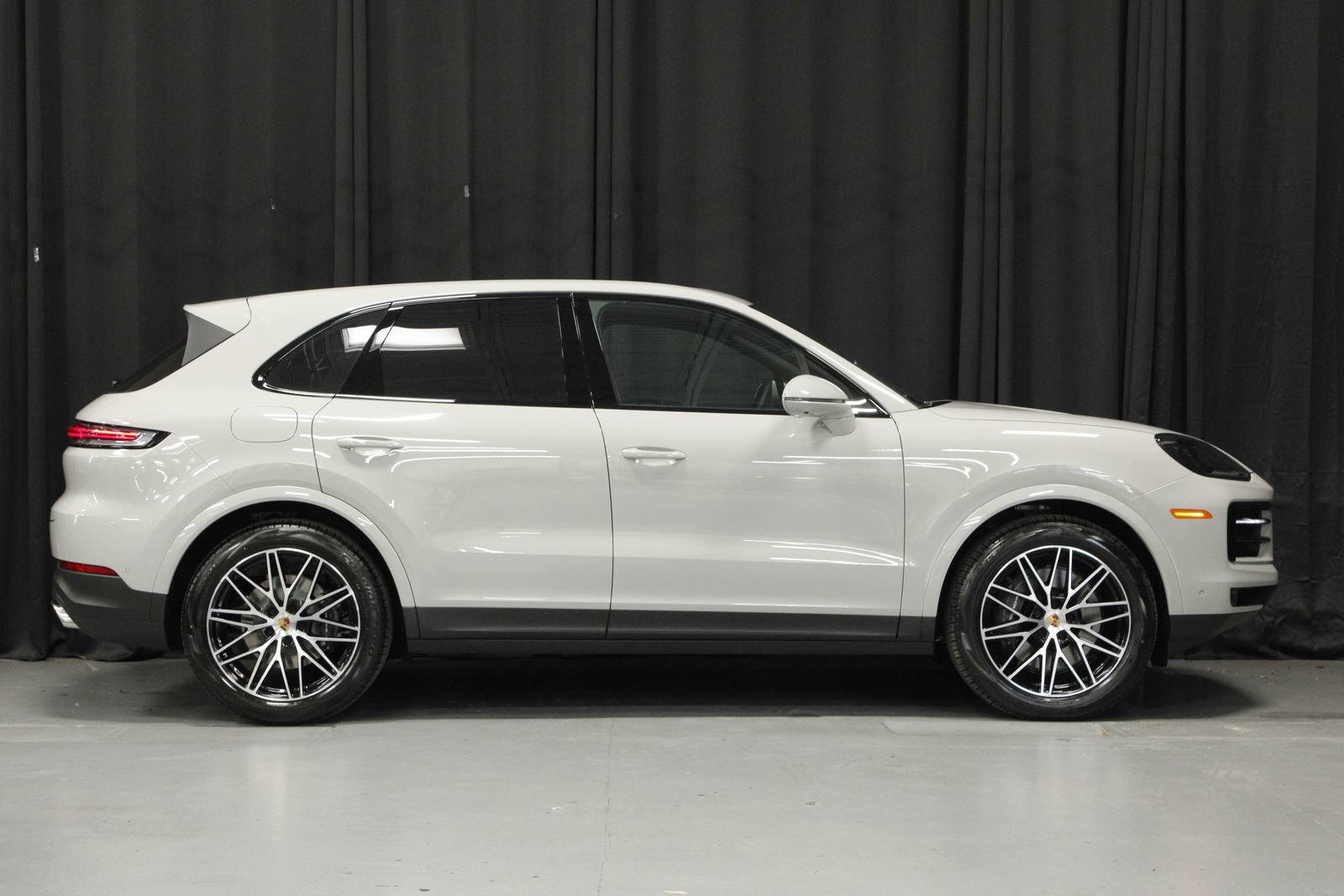 New 2026 Porsche Cayenne AWD/4WD image 6