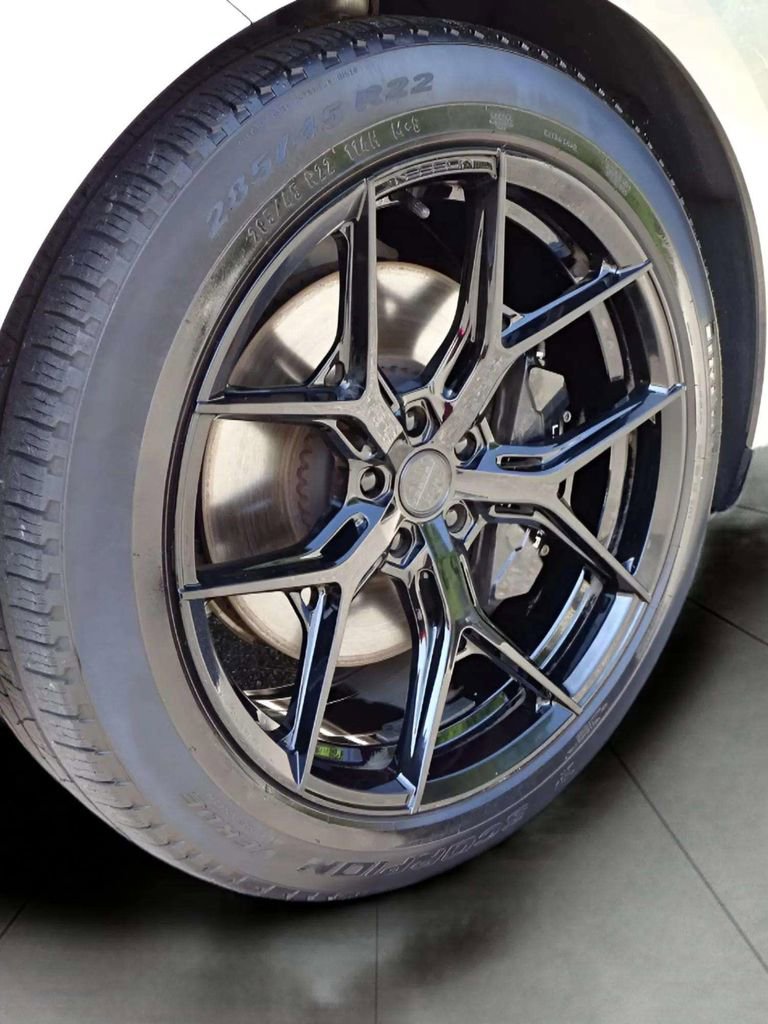 Used 2023 Land Rover Range Rover SE image 28