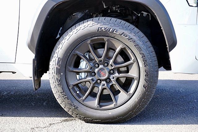 Used 2025 Toyota Tundra Limited w/ TRD Off-Road Package AWD/4WD image 8