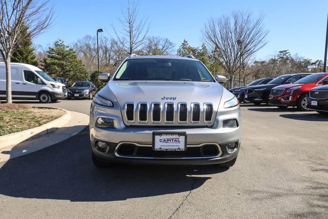 Used 2018 Jeep Cherokee Limited AWD/4WD image 2