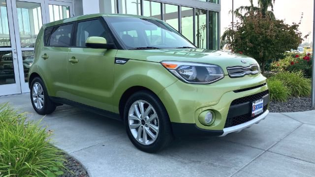 Used 2018 Kia Soul + FWD image 8