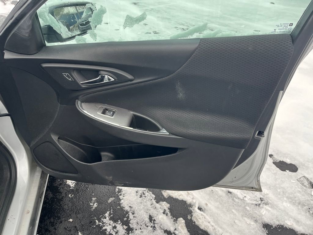 Used 2019 Chevrolet Malibu LT image 21