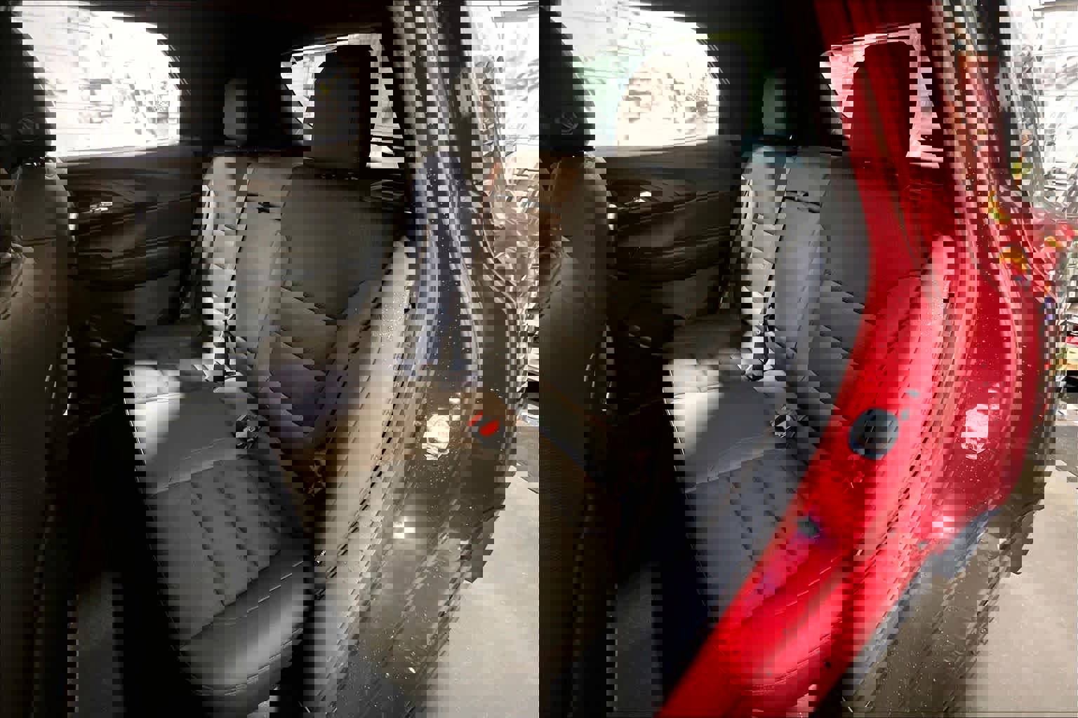 Used 2023 Chevrolet TrailBlazer RS w/ Convenience Package image 40