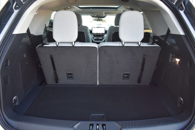 New 2026 Ford Explorer Active w/ Active Comfort Package image 38