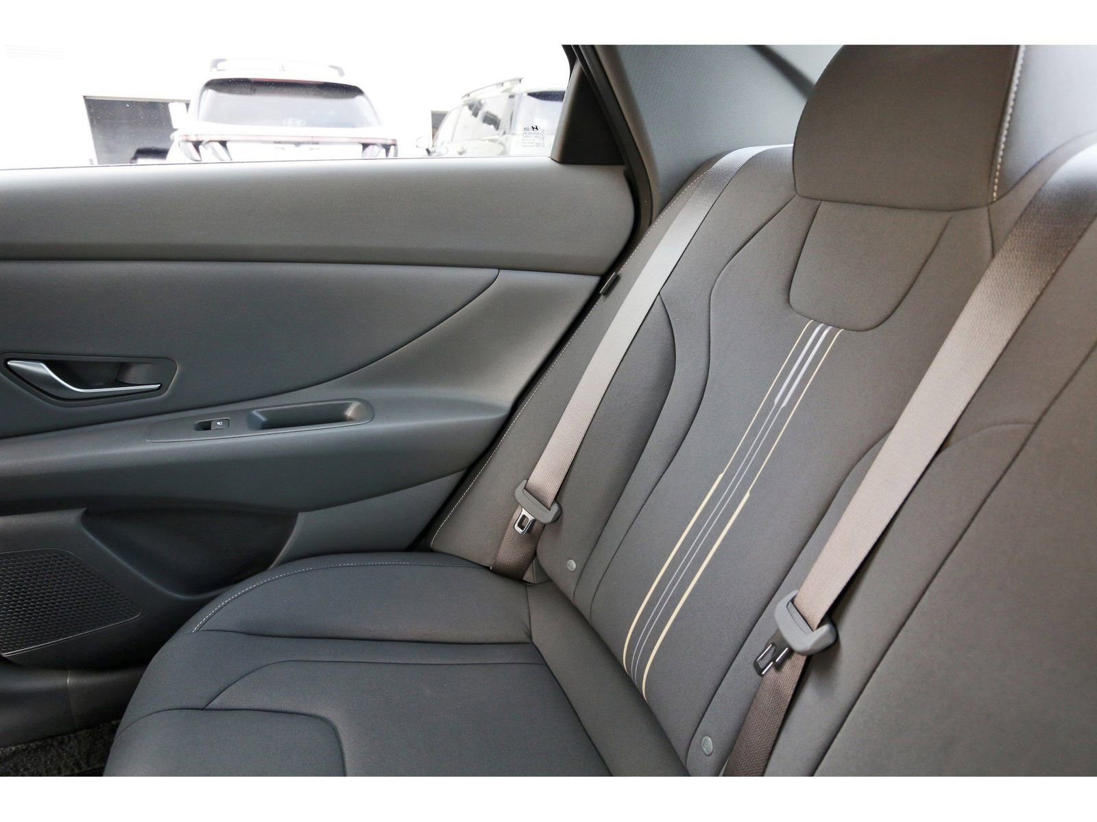 Certified 2025 Hyundai Elantra Sport FWD image 13