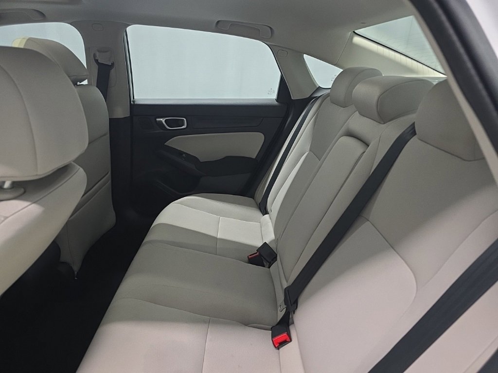 Used 2023 Honda Civic EX image 9