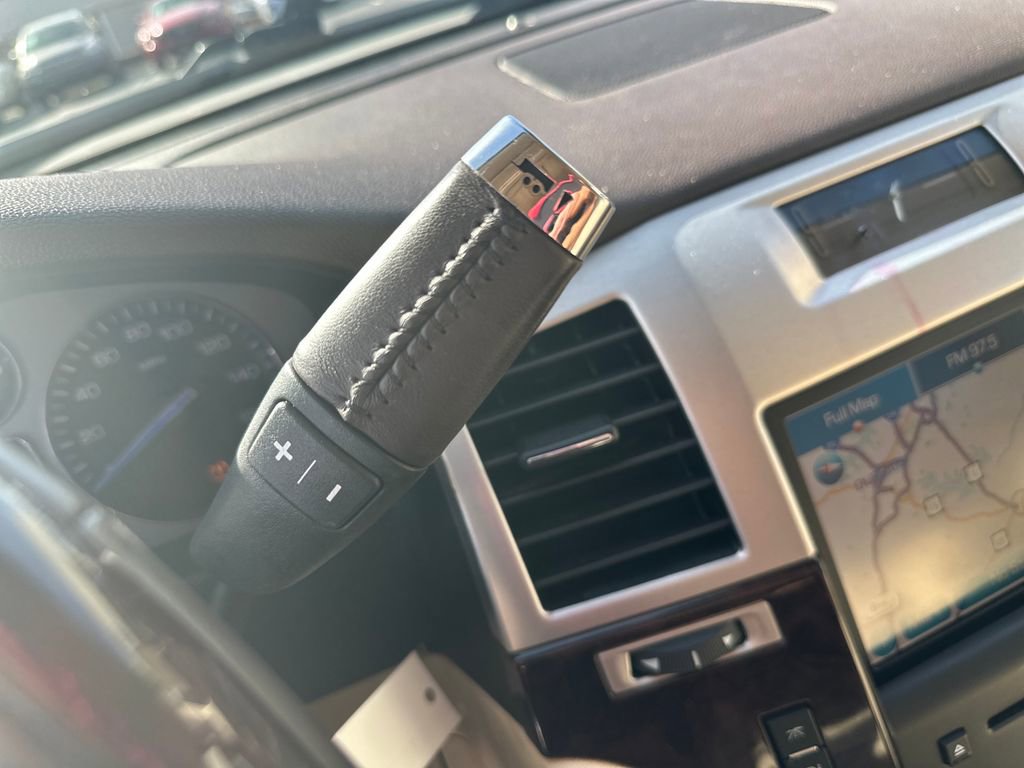 Used 2008 Cadillac Escalade EXT image 23