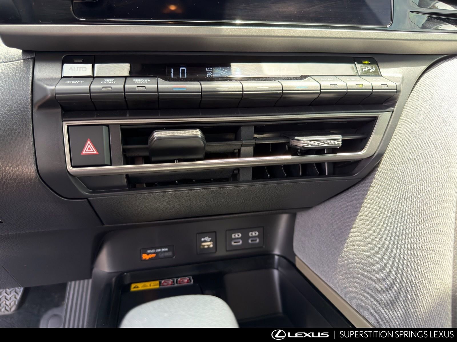 Used 2025 Toyota Camry LE FWD image 22