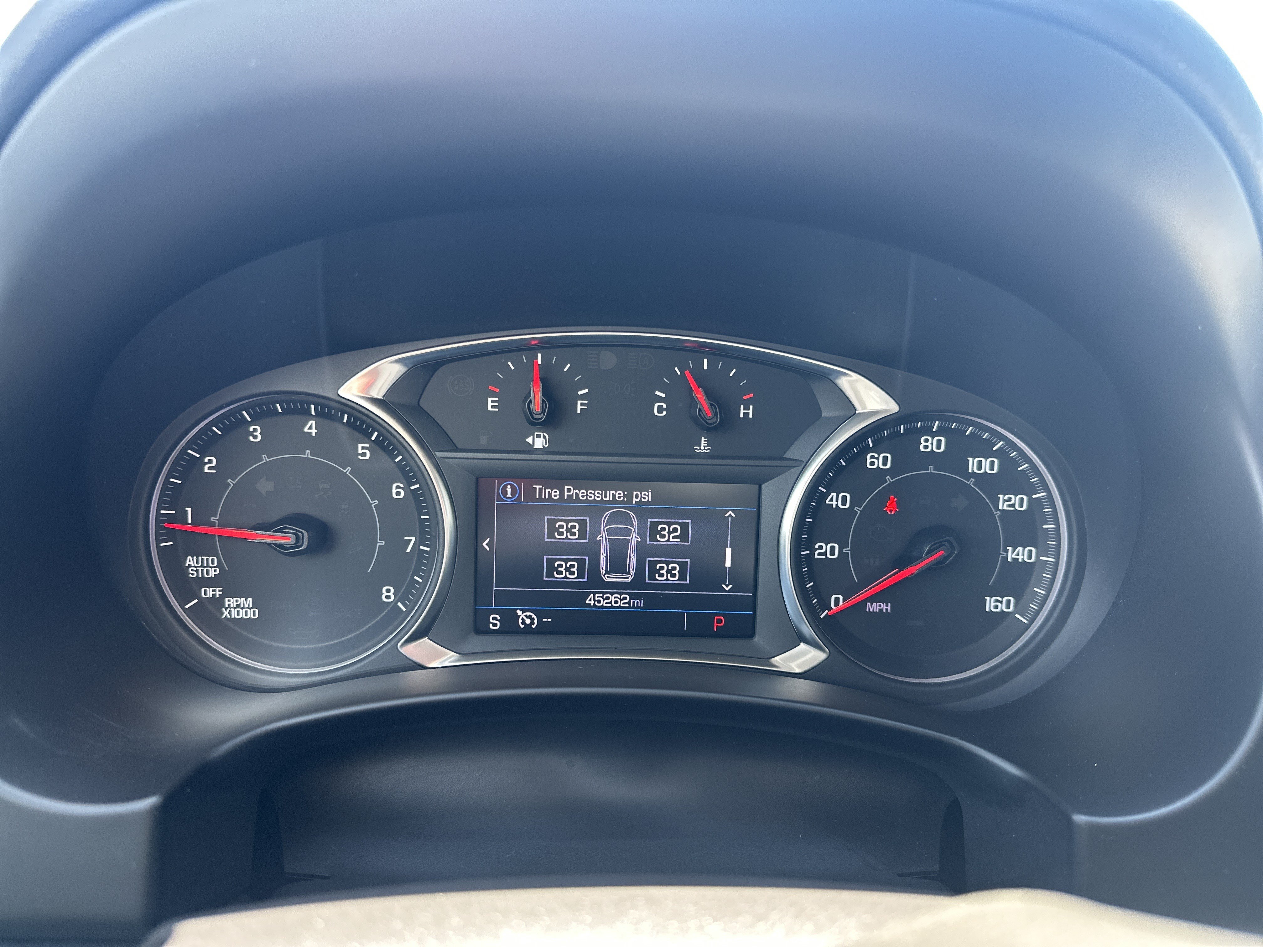 Used 2024 GMC Terrain SLE AWD/4WD image 17