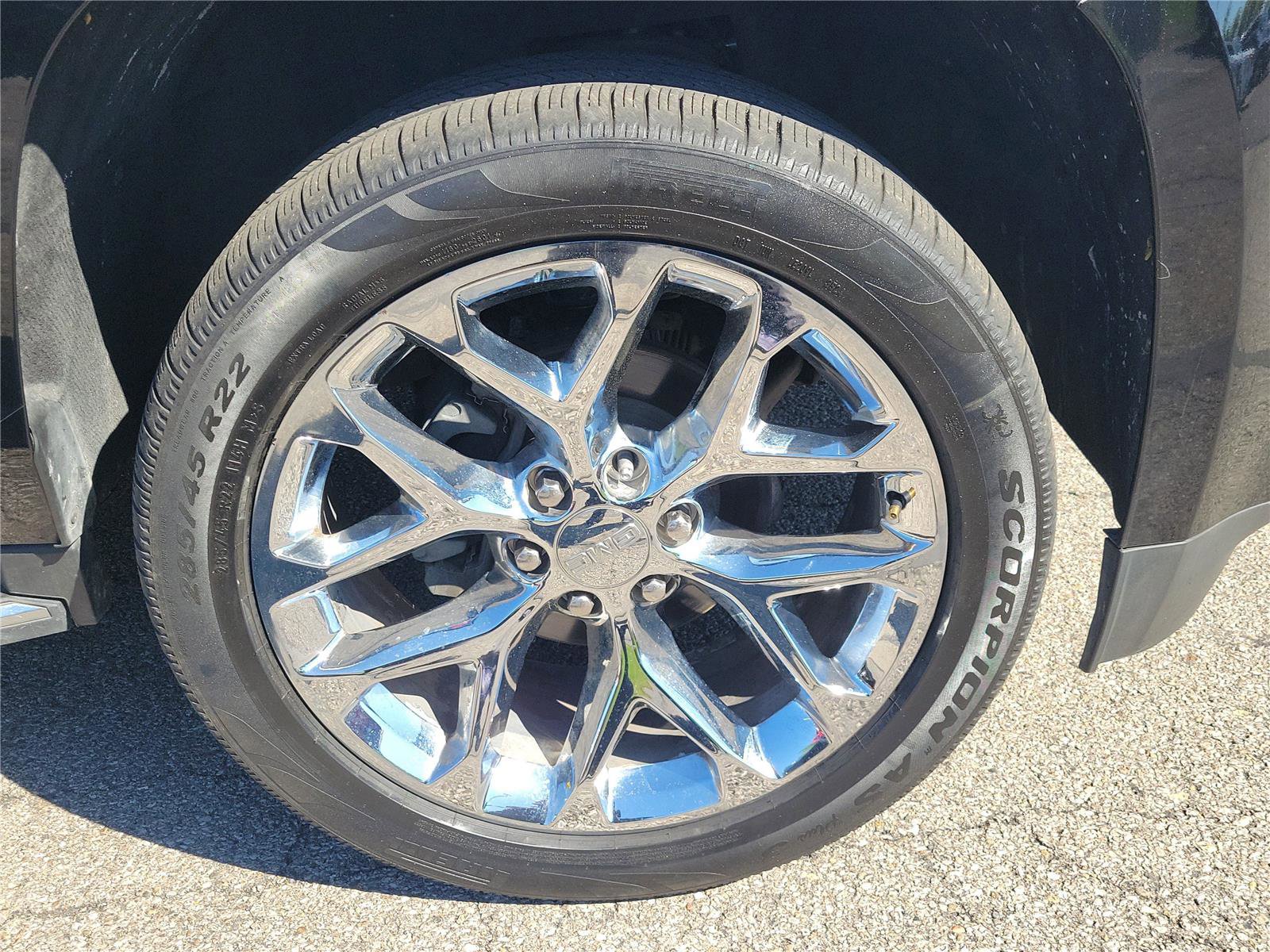 Used 2018 GMC Yukon XL Denali w/ Open Road Package image 6