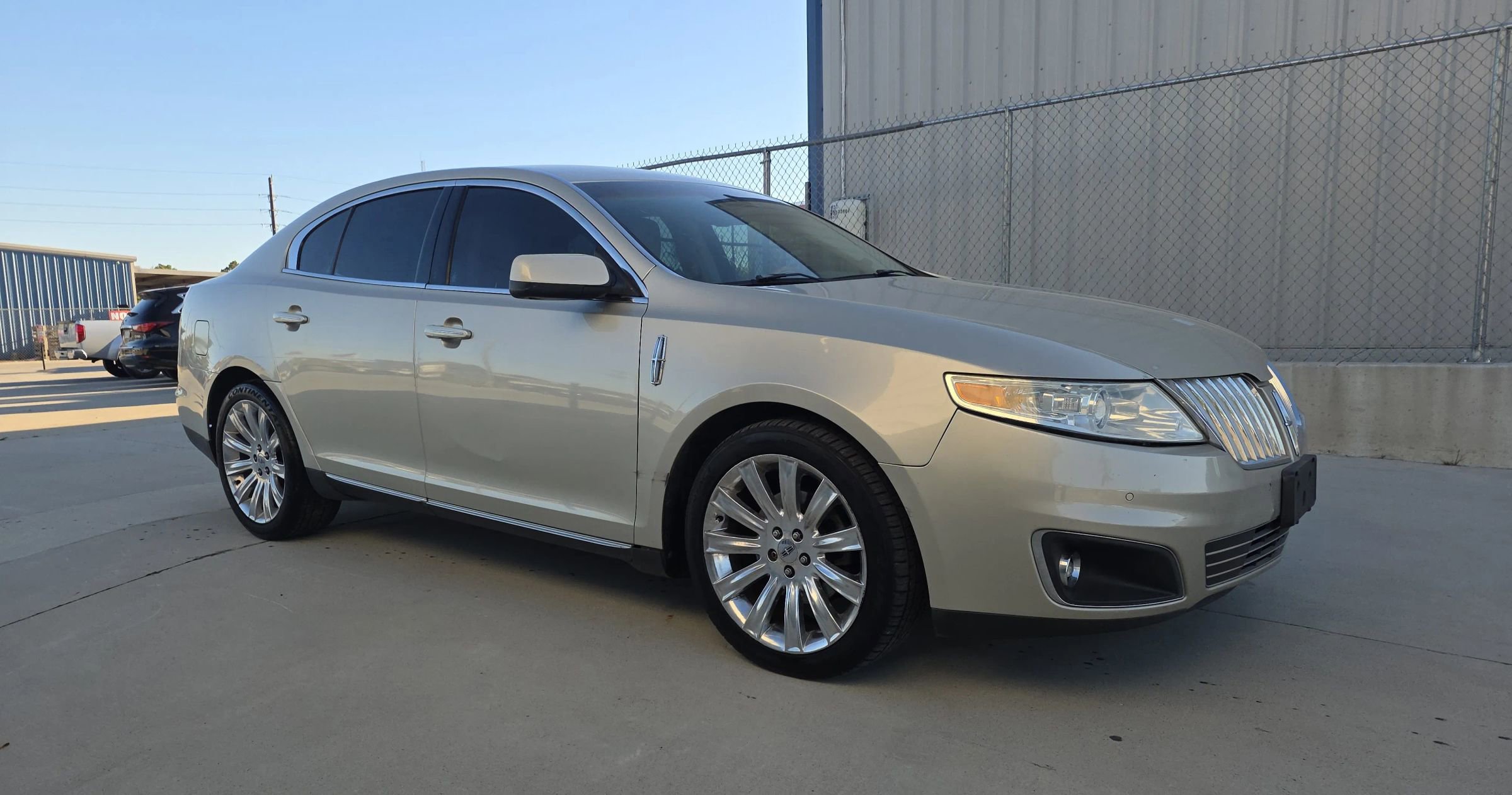 Used 2010 Lincoln MKS Sedan 4D image 8