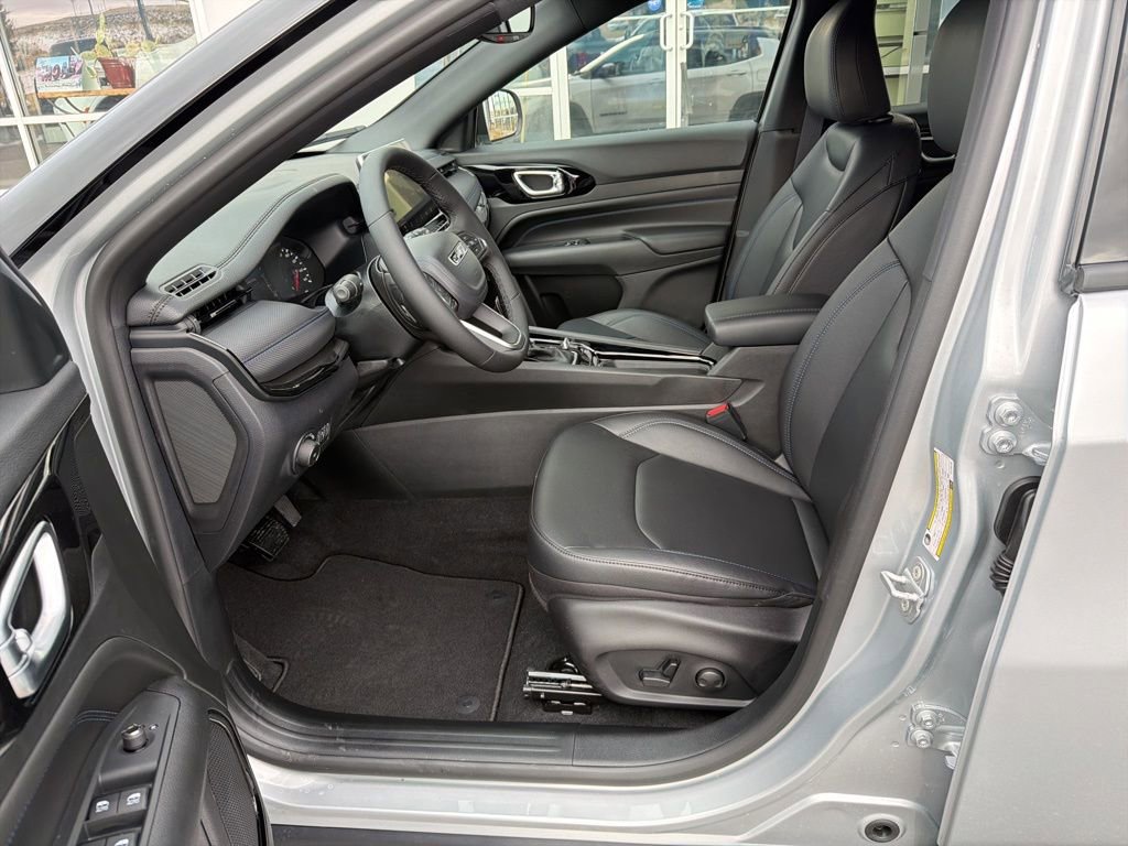 New 2026 Jeep Compass Limited image 11