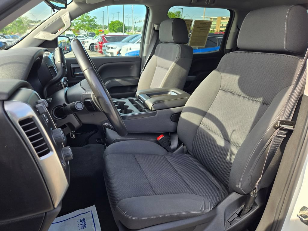 Used 2018 Chevrolet Silverado 1500 LT w/ All Star Edition AWD/4WD image 17
