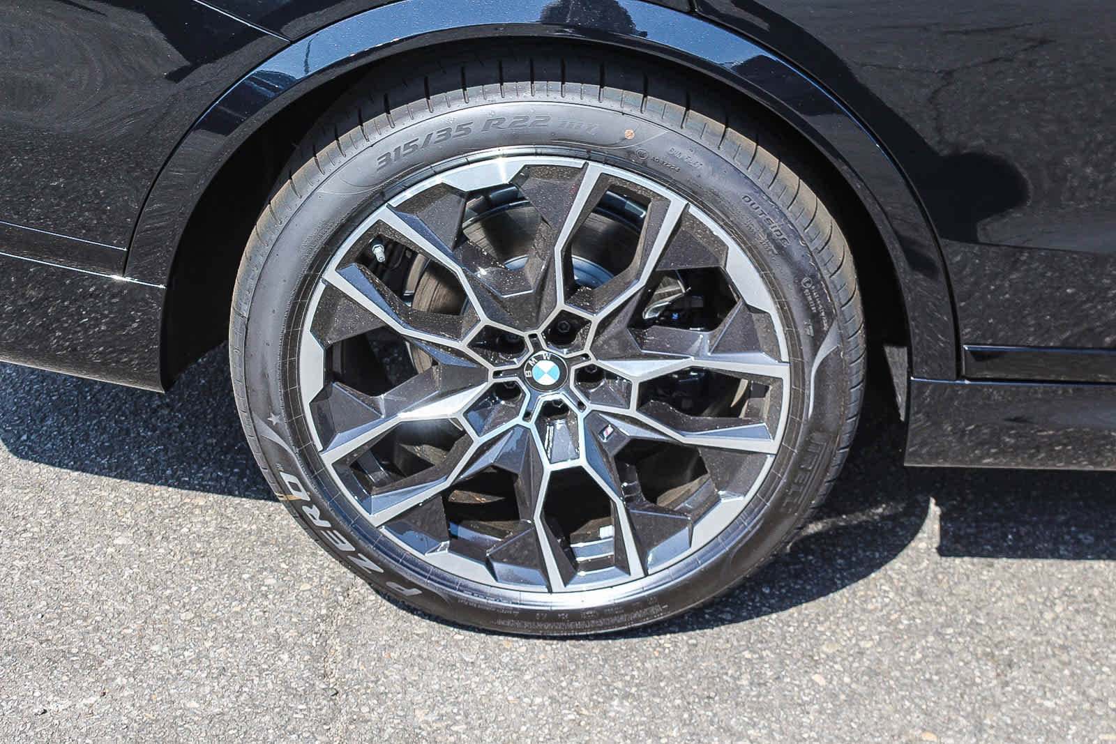 New 2026 BMW X7 xDrive40i w/ Executive Package AWD/4WD image 8