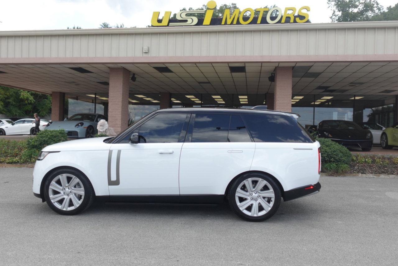 Used 2023 Land Rover Range Rover SE image 4