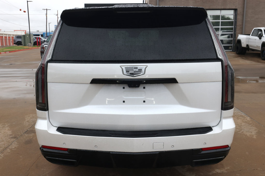 Used 2025 Cadillac Escalade Sport Platinum AWD/4WD image 6