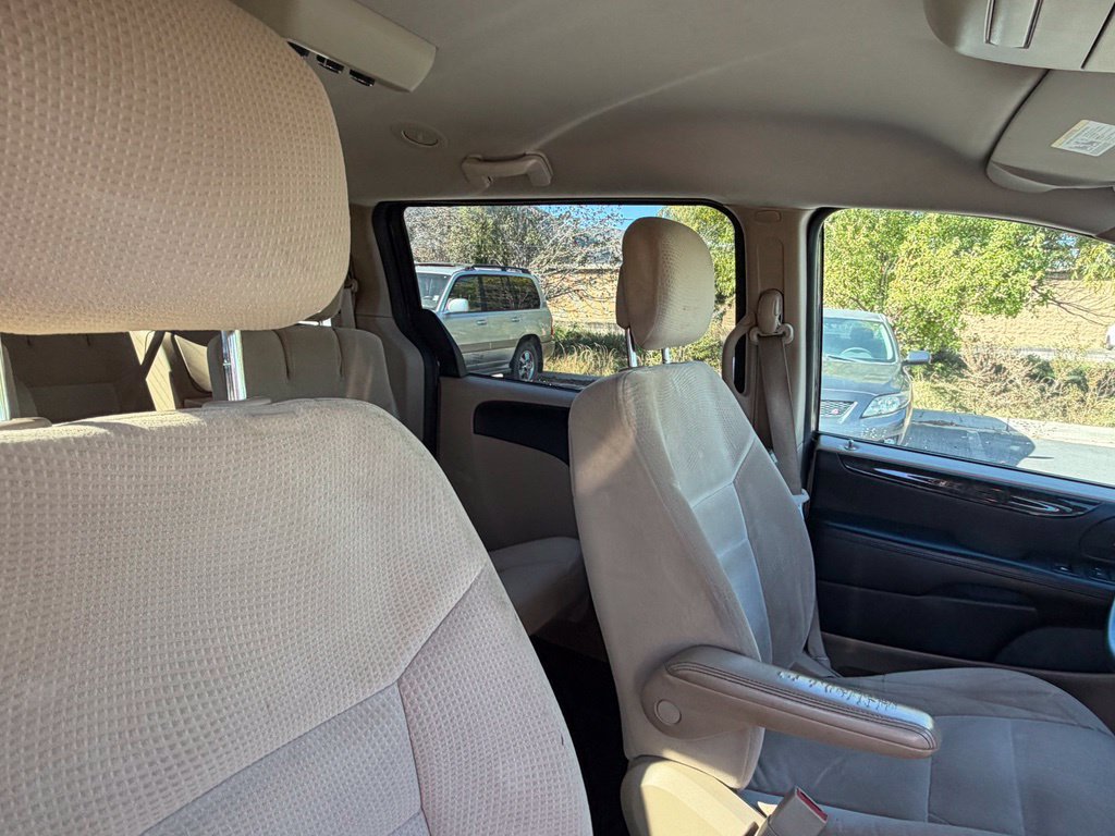 Used 2014 Dodge Grand Caravan SE w/ Quick Order Package 29E SE FWD image 13