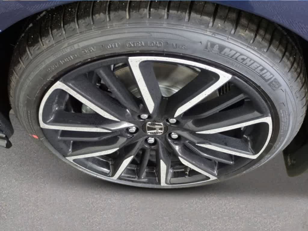 New 2026 Honda Accord Touring image 8