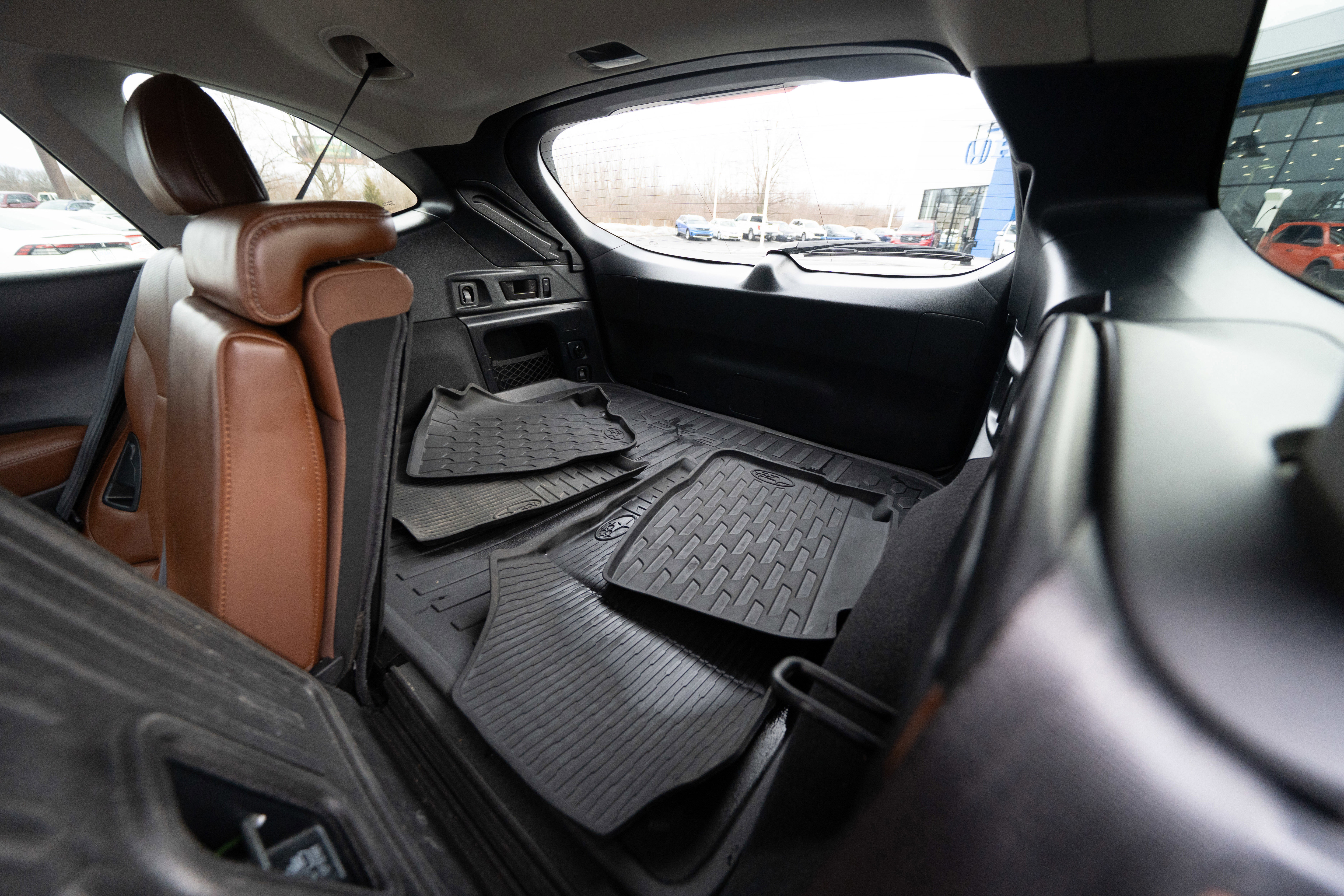 Used 2021 Subaru Outback Touring w/ Popular Package #2 image 24