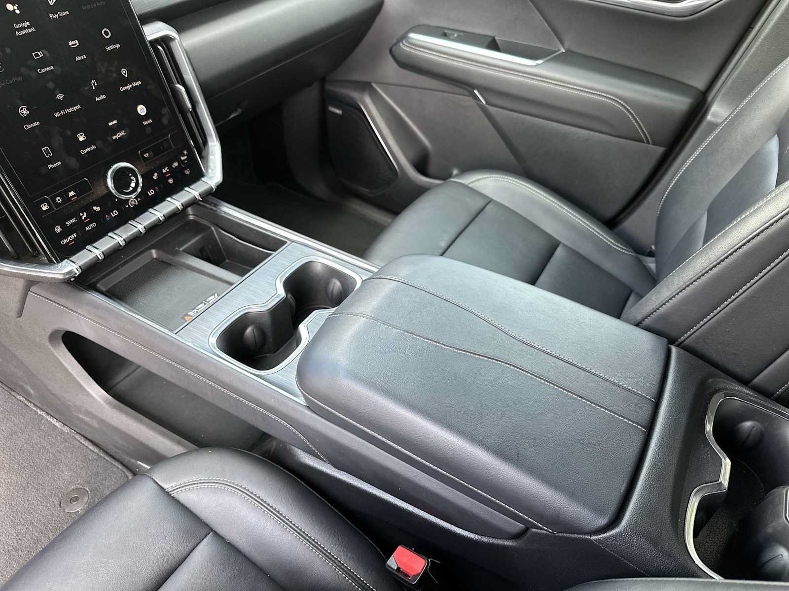 Certified 2024 GMC Acadia Elevation AWD/4WD image 21