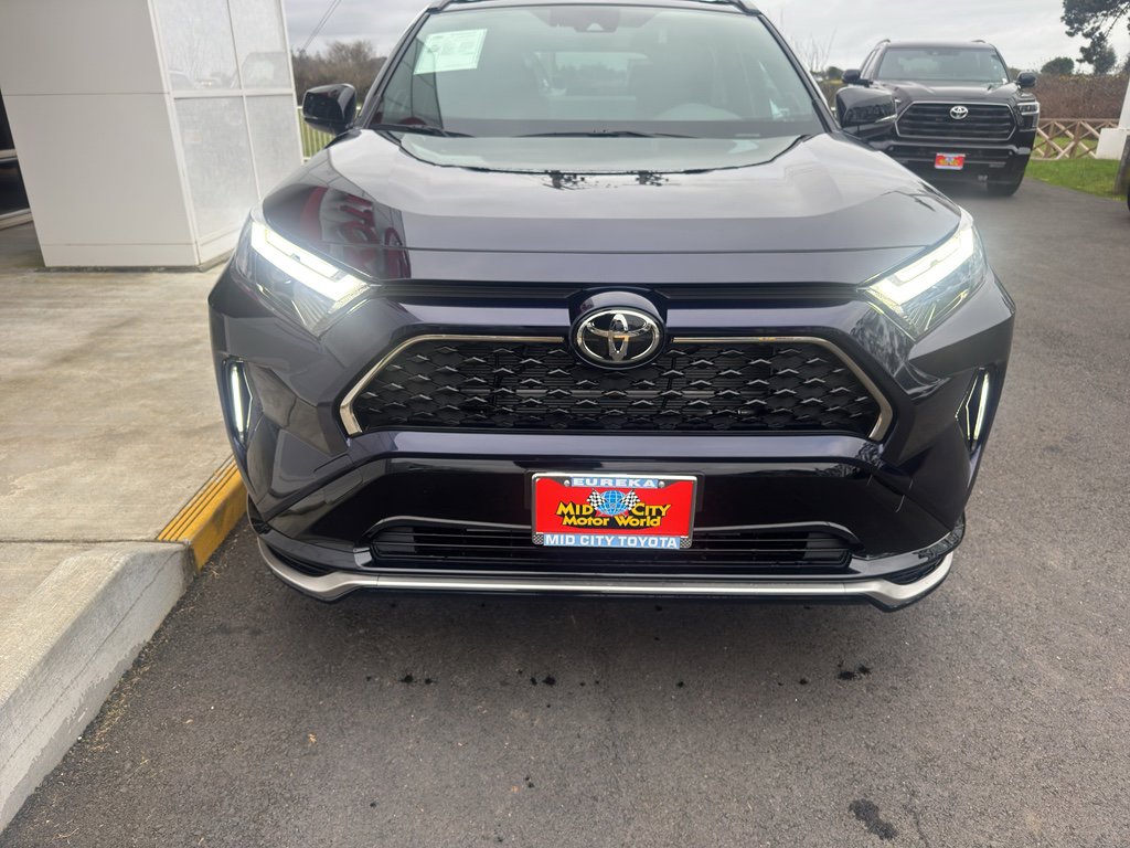 Used 2025 Toyota RAV4 XSE image 23