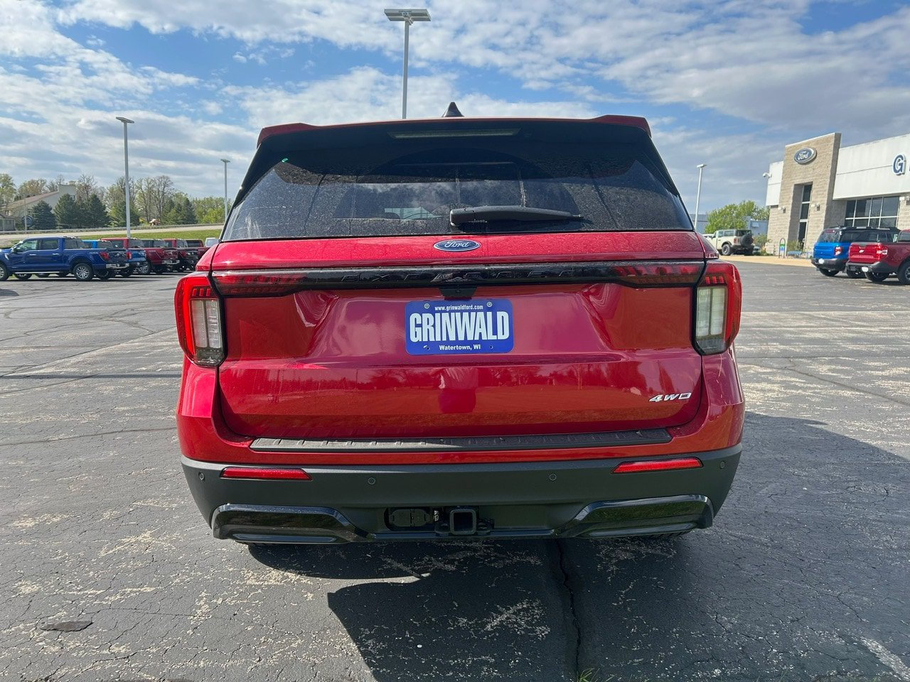 Certified 2026 Ford Explorer ST-Line AWD/4WD image 4