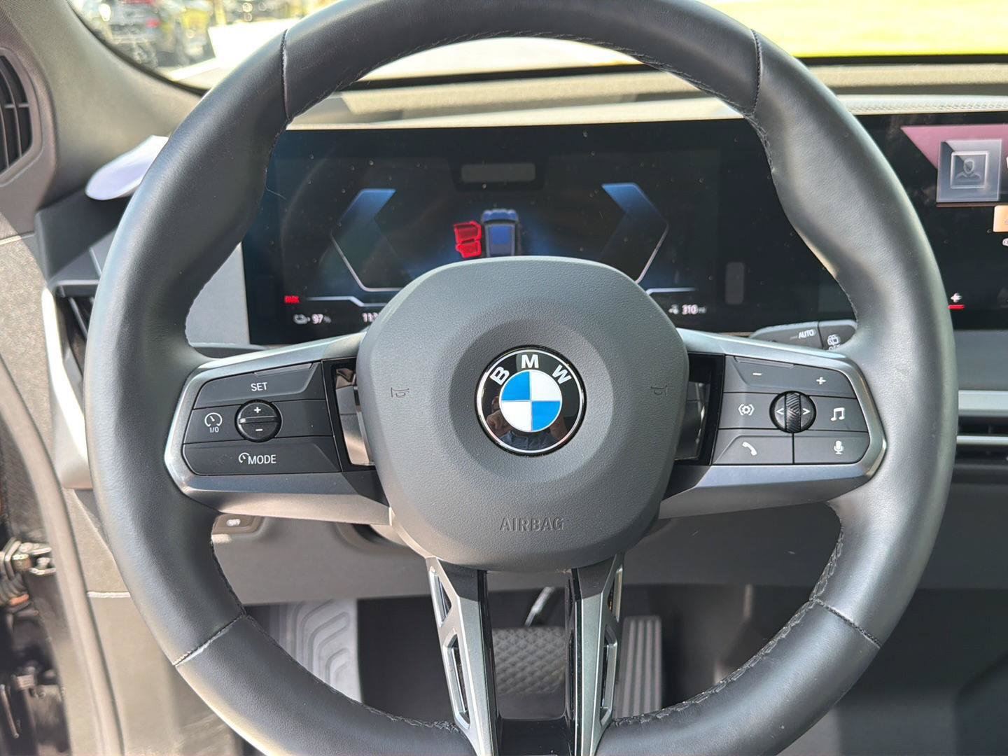 Used 2025 BMW iX xDrive50 w/ Premium Package AWD/4WD image 20