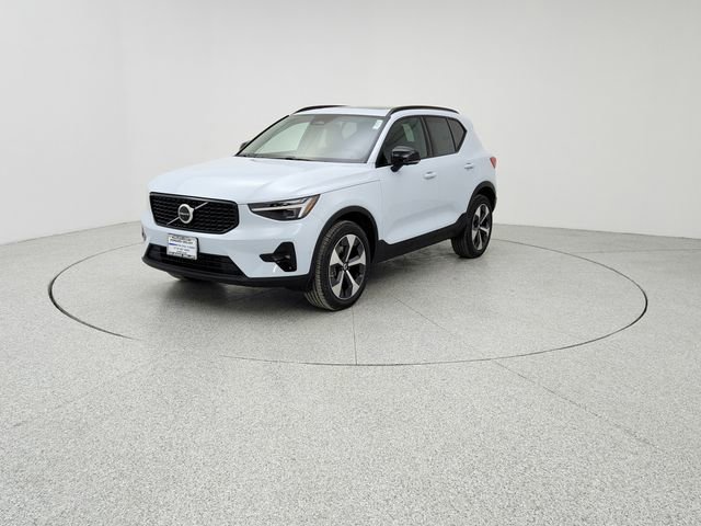 New 2026 Volvo XC40 B5 Plus w/ Protection Package Premier image 1