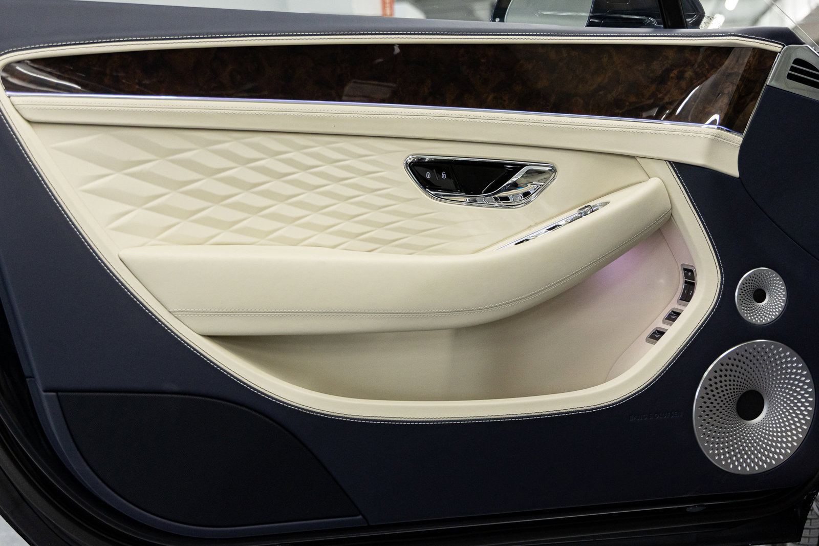 New 2026 Bentley Continental GTC image 25