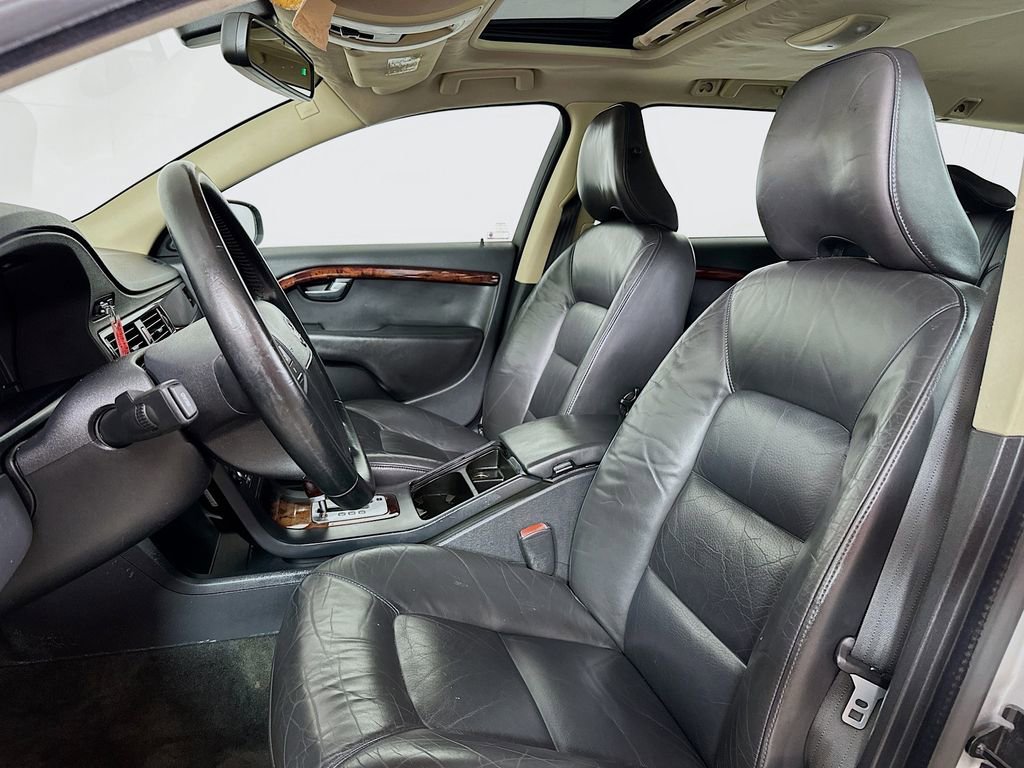 Used 2008 Volvo V70 image 8